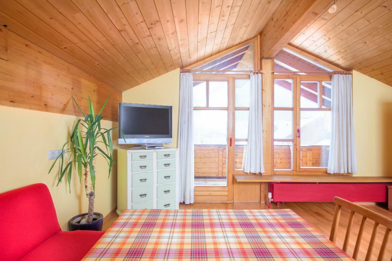 Alpinappartements Stoeckl พาร์เตอเนน ภายนอก รูปภาพ