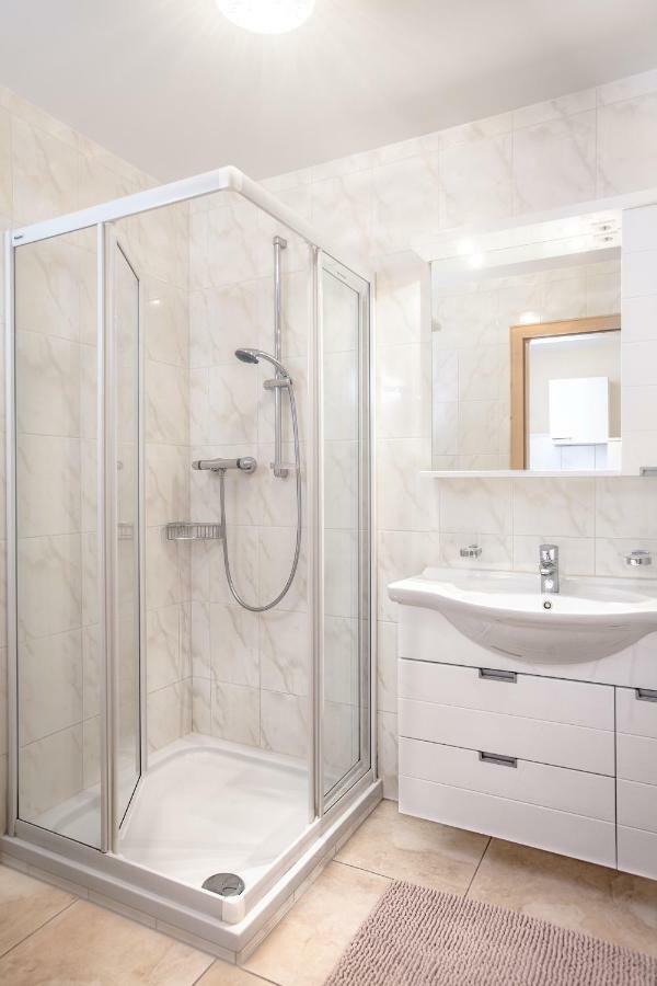 Alpinappartements Stoeckl พาร์เตอเนน ภายนอก รูปภาพ